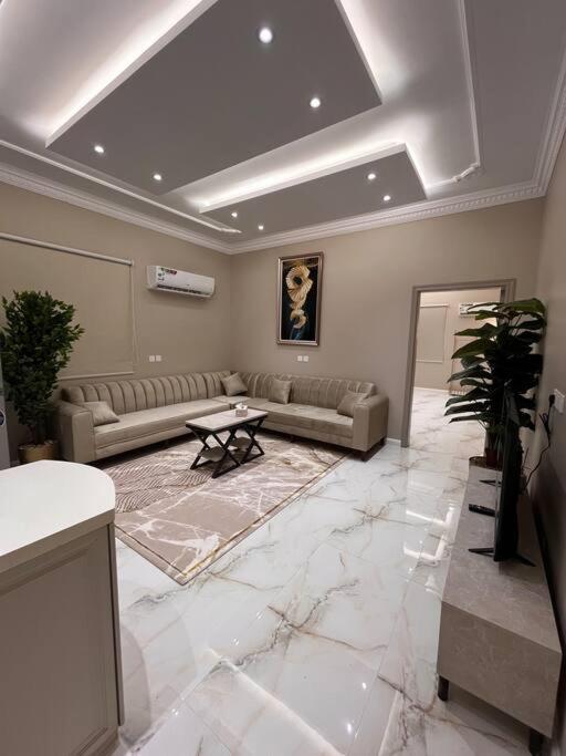 أنيقة غرفة نوم وصالة الفيحاء Apartemen